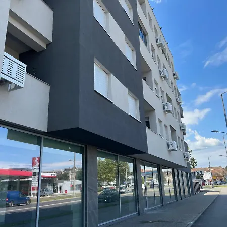 Lux Harmonija 아파트 즈레냐닌